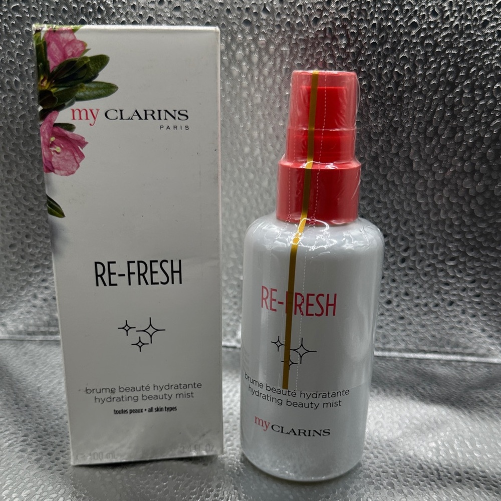 Clarins My Re-Fresh Hydrating Mist - Pink and White